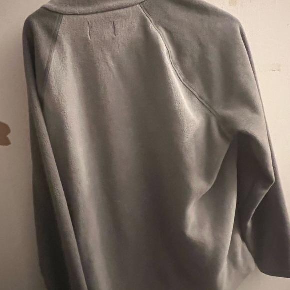 Bass pro shop fleece - Picture 2 of 2